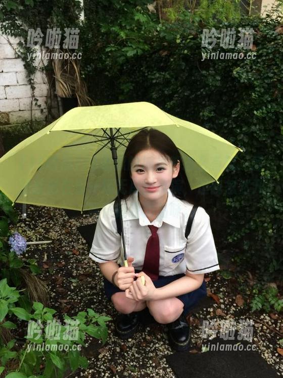 15吃瓜的地址都这么有趣，感觉就像在看一场无尽的表演，但我忽然开始怀疑我的品味。