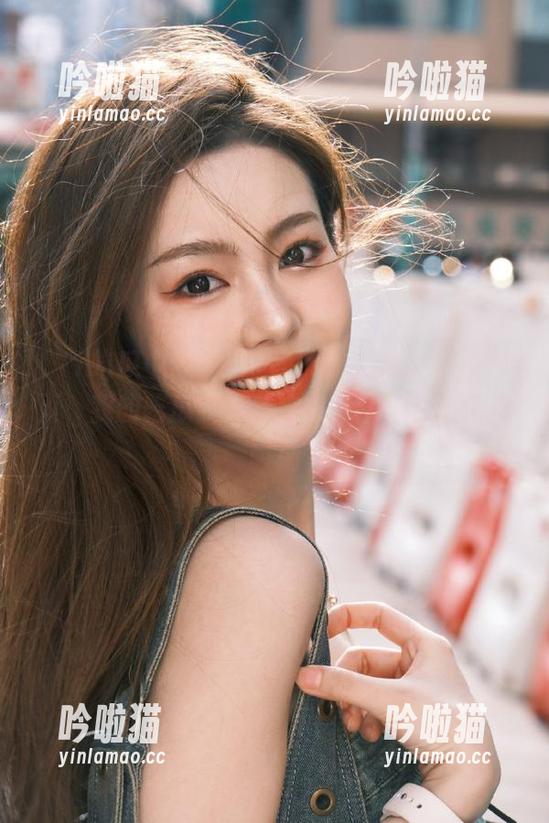 17吃瓜中心 看到“17吃瓜中心”的网页,我的吃瓜节奏都快被打乱了,啥情况啊!