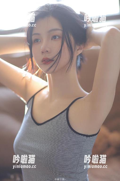 17黑料 “17黑料”直达:瓜田里聊得不亦乐乎,过来不吃亏哦!