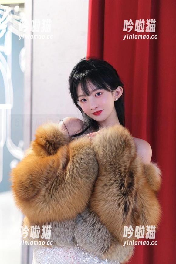 51吃瓜 51吃瓜官网ios版,虽说界面美,不知为何心情总是沉甸甸的…