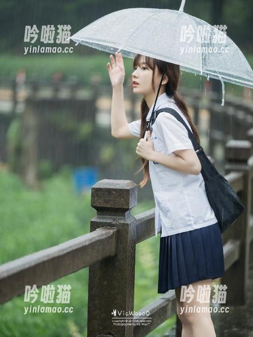 51吃瓜官网：谁说吃瓜不能顺便搞点资源？