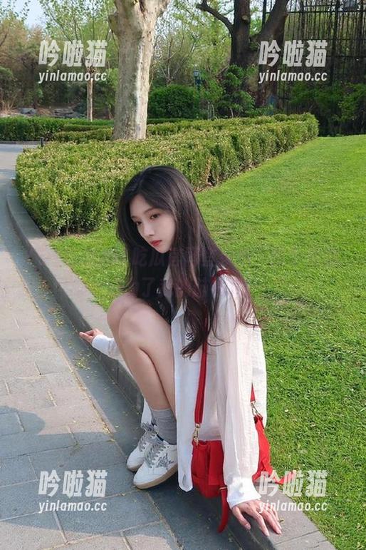 51吃瓜官网登录后，整个瓜都成为了我的脑补戏！
