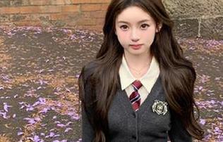 “51吃瓜中心官网”里的瓜实在中毒，不想离开这个无聊而又有趣的深渊。
