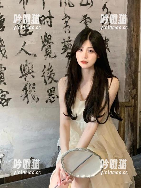 51吃瓜网 发布来的瞬间,51吃瓜网最新官网版,竟让我想起那场奇怪的梦…