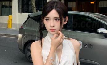 www.hl155.ccm的ios版让我想起了那年夏天的故事，蒙蒙的…