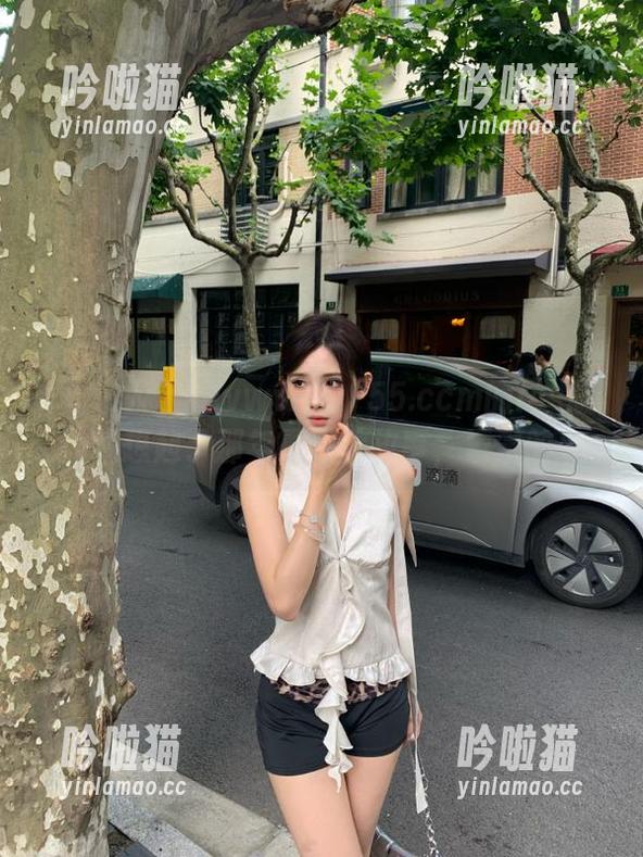 www.hl www.hl155.ccm的ios版让我想起了那年夏天的故事,蒙蒙的…