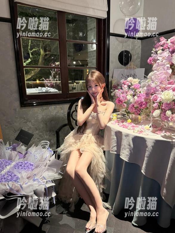 冲哥黑料入口：当爹妈觉得你还在首页！