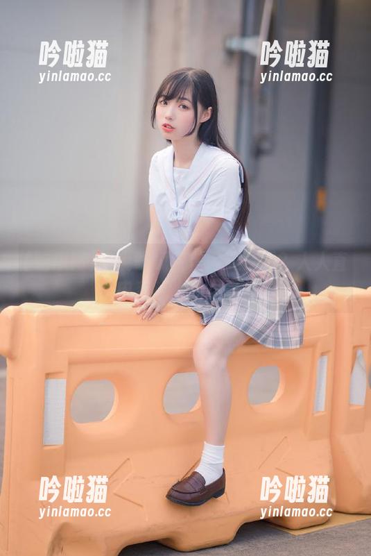听说吃瓜网官网要升级？人人直播内容让人云里雾里...