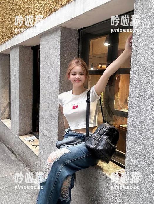 吃瓜网站在线观看健身教程，大家要想搬动瓜都得练练哟！