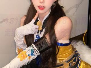 关于“娱乐718”的网红吃瓜线路，走到哪都是热点，完美的腹肌……哦不，是痛快的心情！