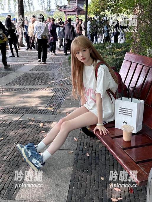 追随不打烊的抖音网红，下载黑料冲哥，享受愚蠢的快乐！