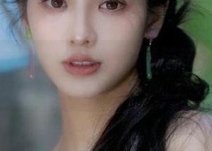 一起在黑料在线流连忘返，永不迷路，偶尔还会来场小意外。