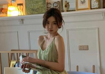 黑料社官网，观看时总忍不住想：这瓜能扔多久？