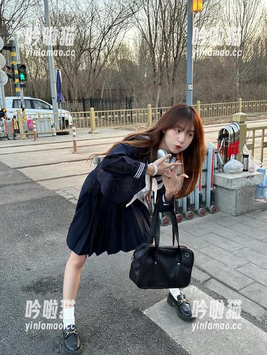 为啥“黑料社”的网址入口一看见就让我停不下来了，快来感受吧！