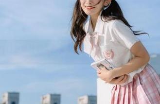 被黑社料入口吸引，下载到了好几条“辣”信息！